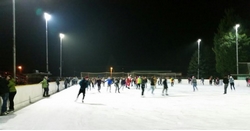 Február 28-ig lehet korcsolyázni a fő téri jégpályán!